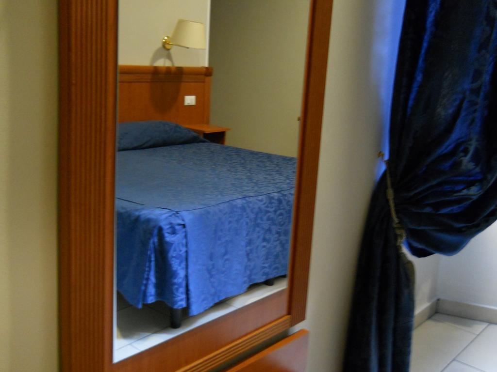 Domus Roxy Hotel Rome Luaran gambar