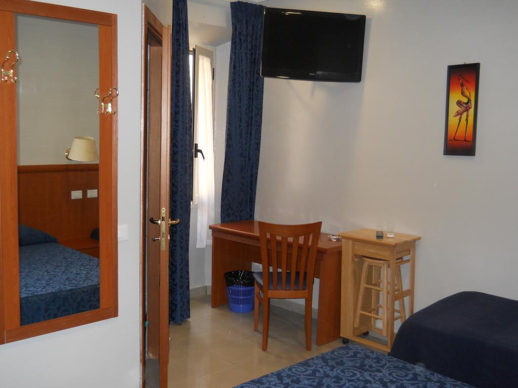 Domus Roxy Hotel Rome Luaran gambar