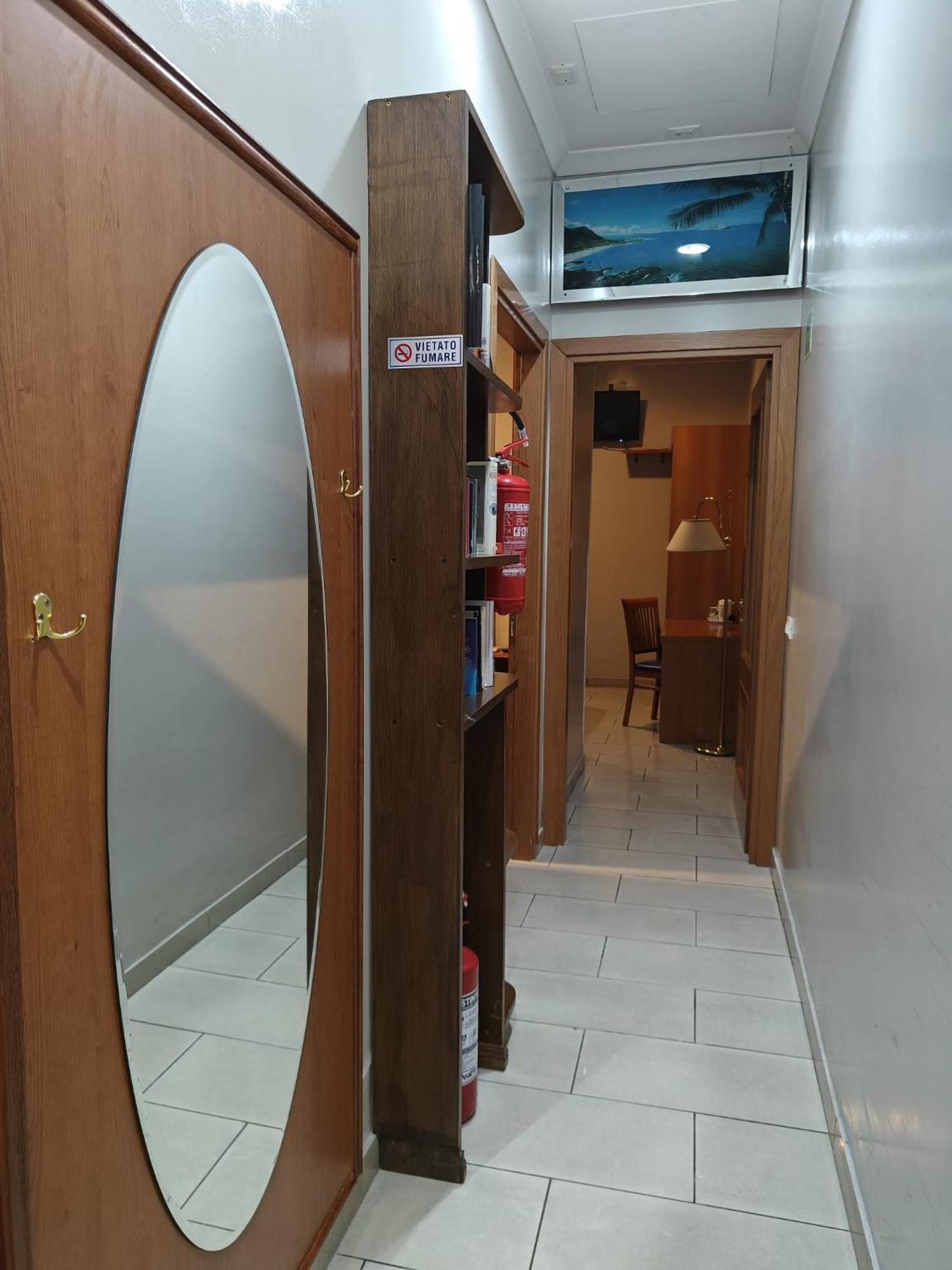 Domus Roxy Hotel Rome Luaran gambar